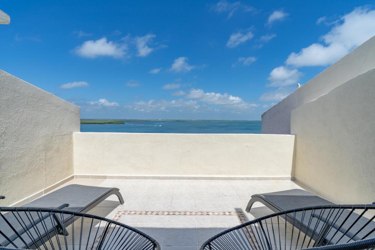 Ocean View Three Bedroom, Three Story Penthouse By The Beach Cancun Dış mekan fotoğraf