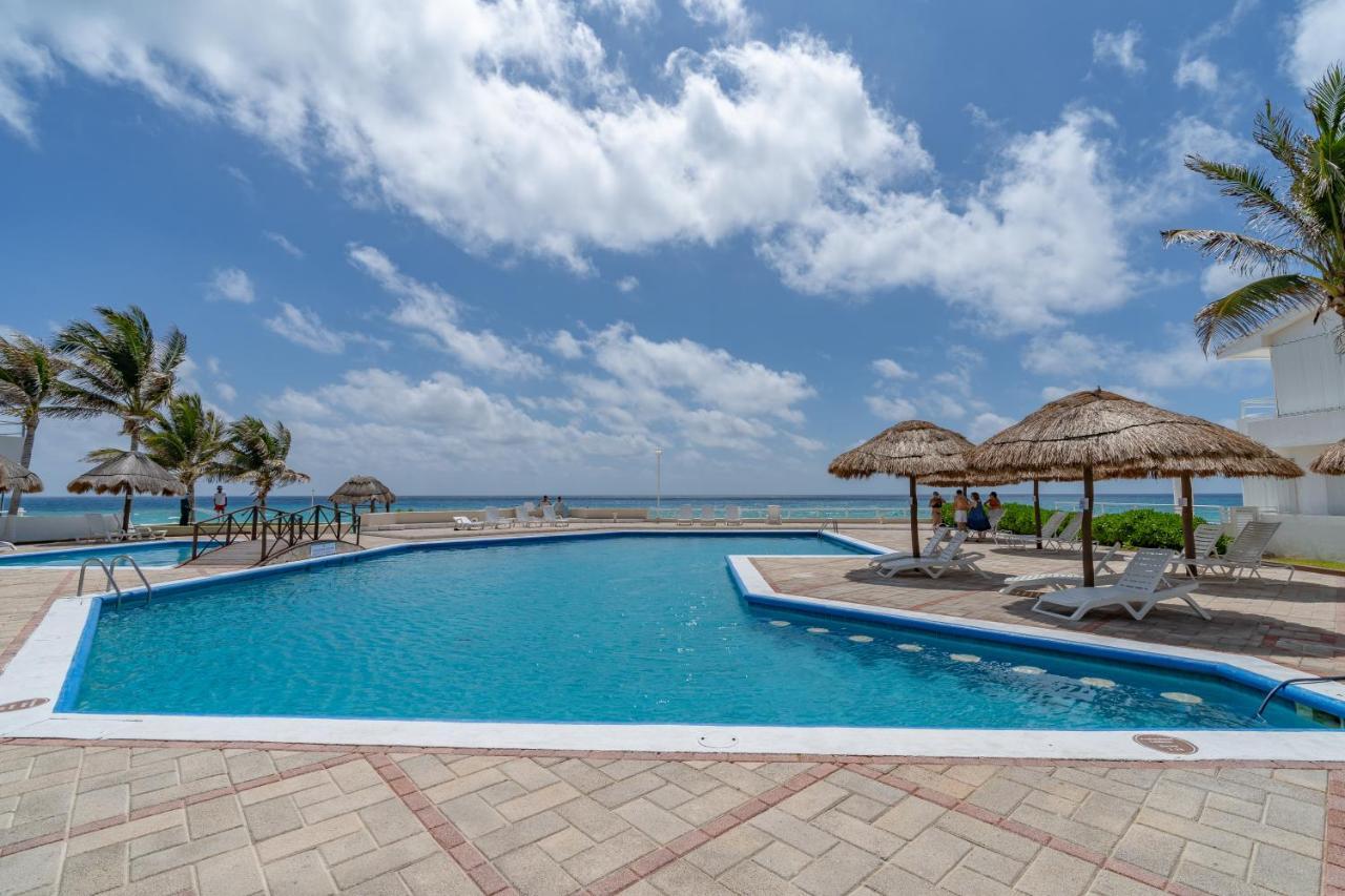 Ocean View Three Bedroom, Three Story Penthouse By The Beach Cancun Dış mekan fotoğraf