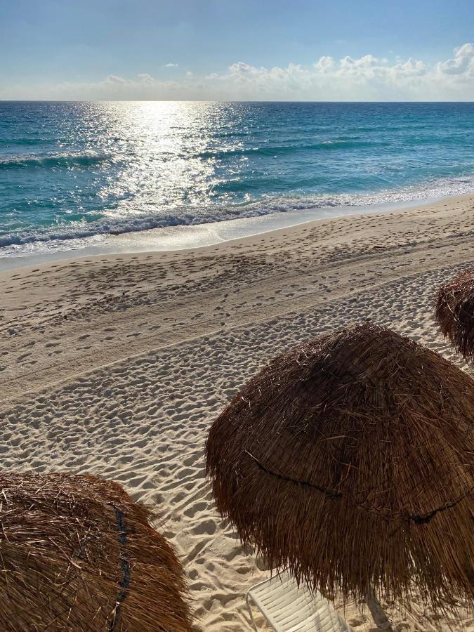 Ocean View Three Bedroom, Three Story Penthouse By The Beach Cancun Dış mekan fotoğraf